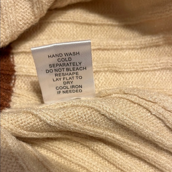 Brown and Orange Crew Neck Sweater with Earthy Tones - Picture 9 of 9